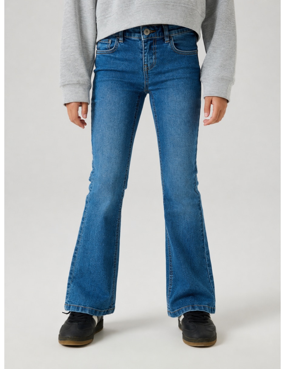 Jeans campana lavado medio para niña Jeans campana lavado medio para niña