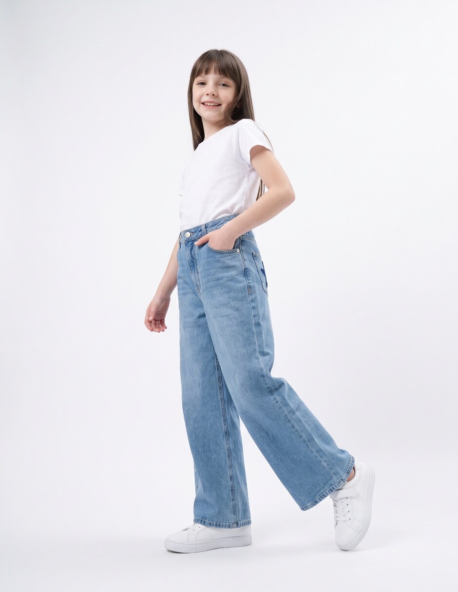Jeans straight deslavado para niña 4